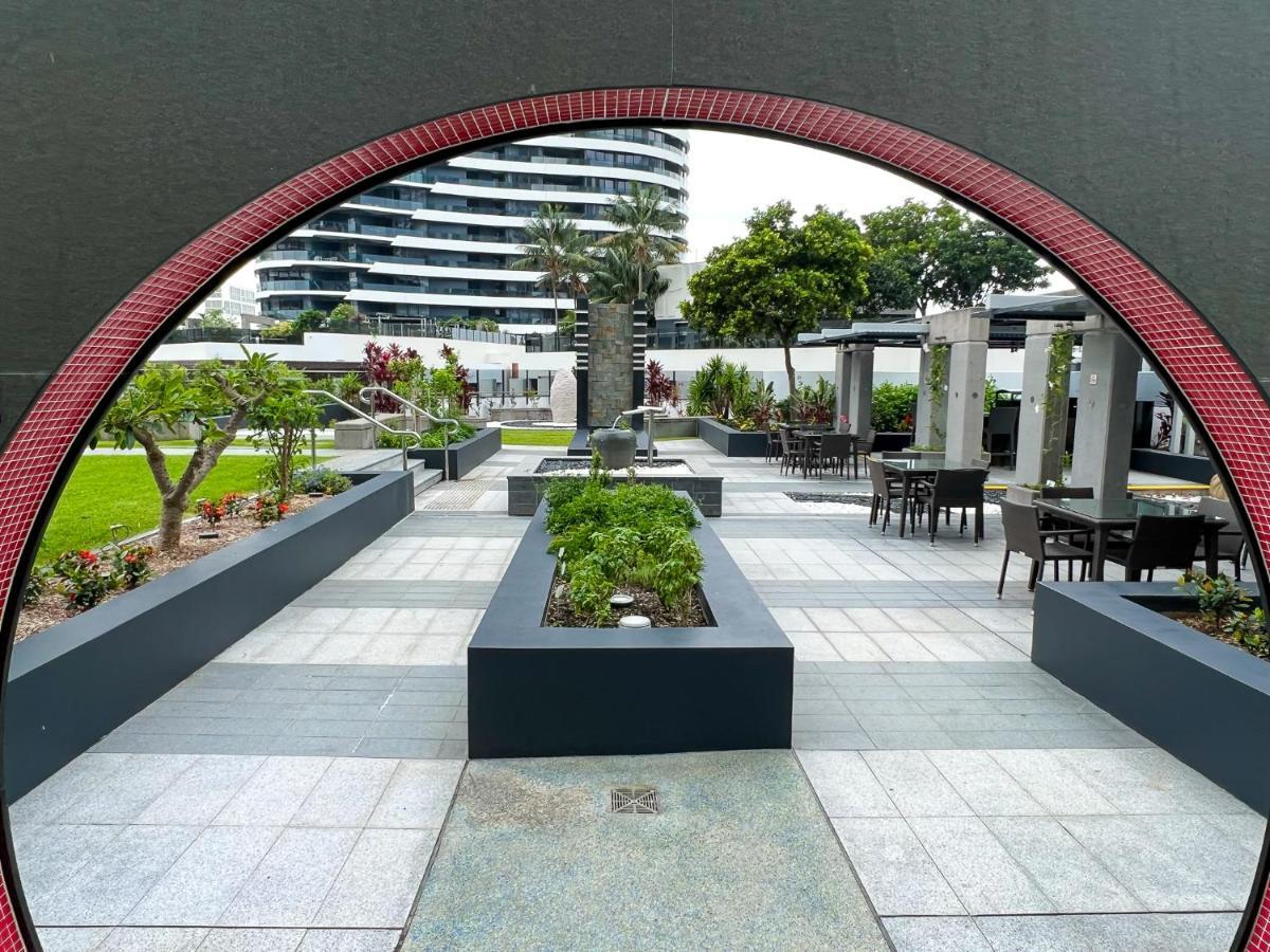 Level 30 Oracle Tower 2 Stunning Views And Free Parking - Gc Getaways Apartment Gold Coast