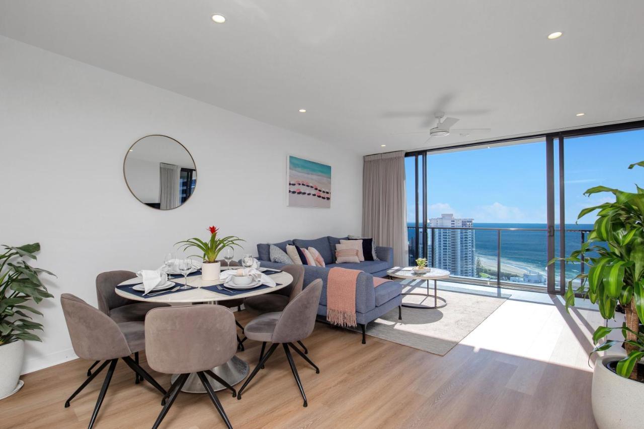 Level 30 Oracle Tower 2 Stunning Views And Free Parking - Gc Getaways Apartment
