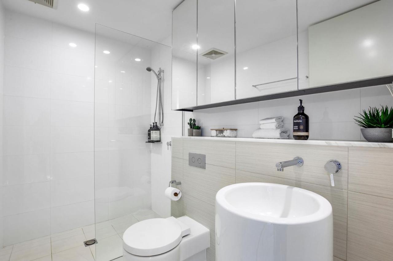 Apartment Level 30 Oracle Tower 2 Stunning Views And Free Parking - Gc Getaways *